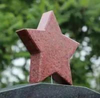 Гранитная звезда на памятник героям ВОВ в Гвардейском (518406)