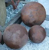 Шары кортен уличный декор (518951) ∅ 600 500 300 мм. Гвардейское